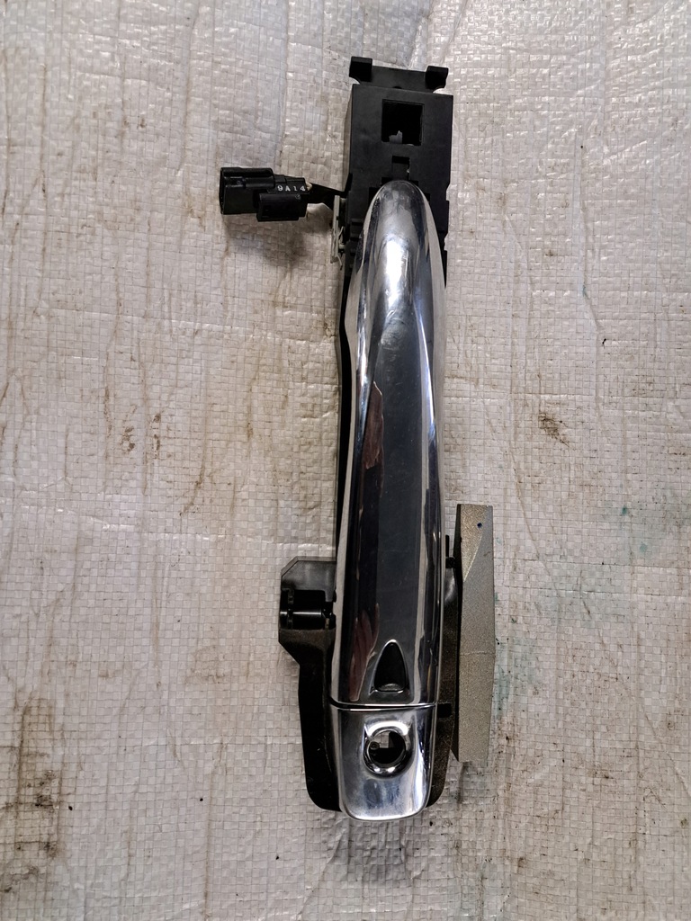 фото №1, Nissan x-trail t32 ручка левый перед