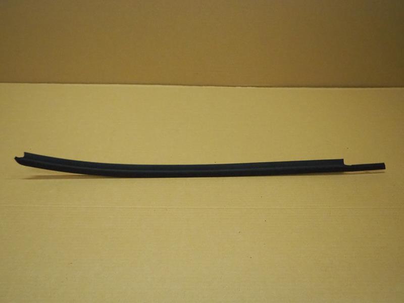 фото №1, Молдинг parapet двері правих задніх peugeot 207sw