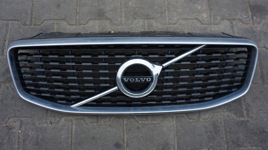 фото №1, Volvo xc60 ii r-design - решётка радиатора решётка радиатора радиатора