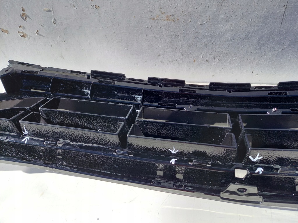 Решётка бампера перед mercedes w205 a2058857904 Цена