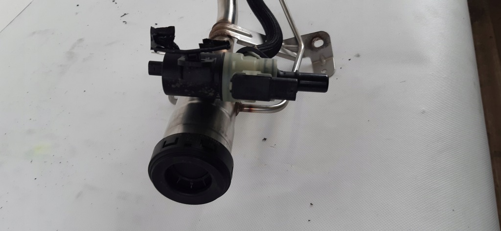 фото №6, Volvo xc60 ii 2.0 t8 заливная горловина топлива 32312055