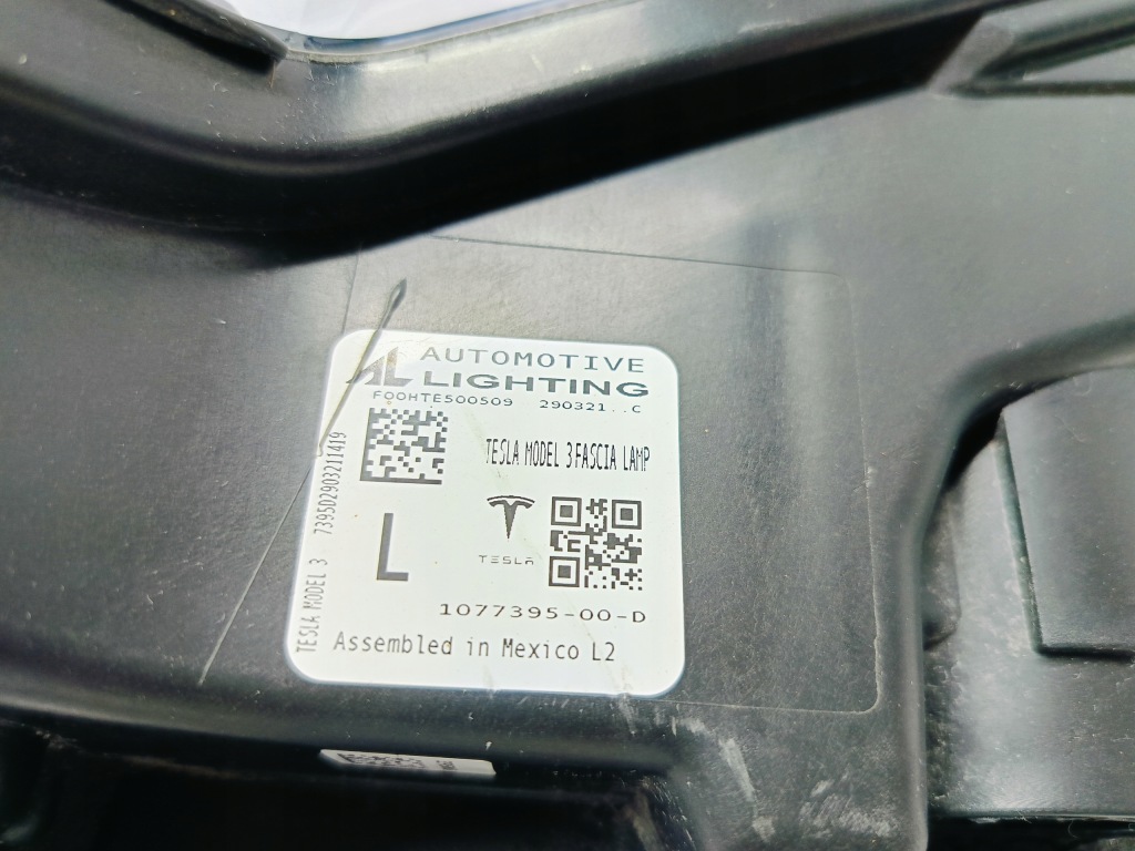 Tesla model 3 m3 17- протитуманна фара drl лівий фара протитуманна led 1077395-00-d в Україні