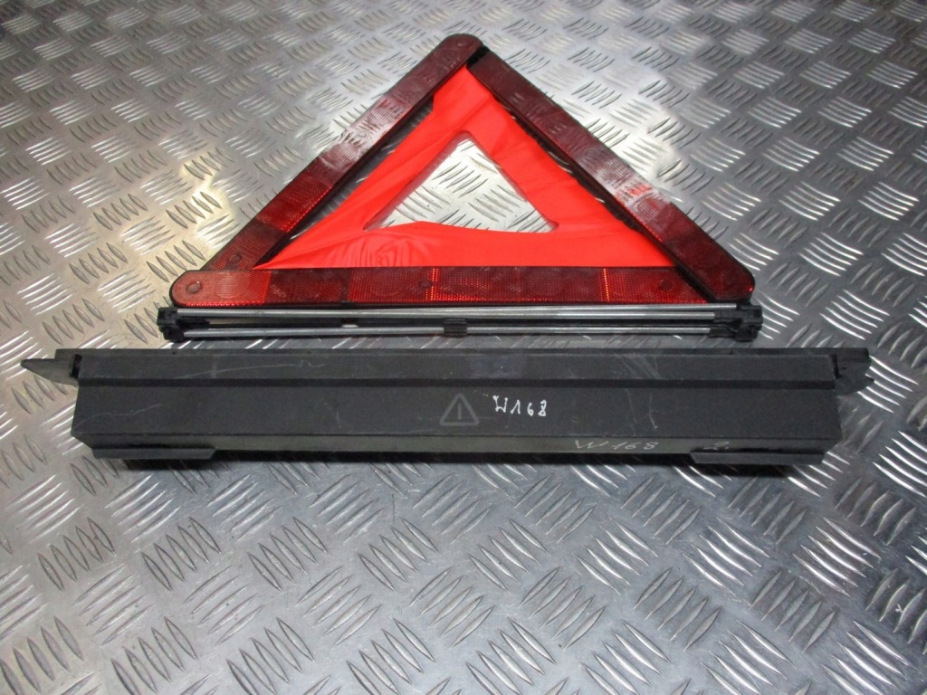 фото №1, Треугольник предупредительный mercedes w168 1.6