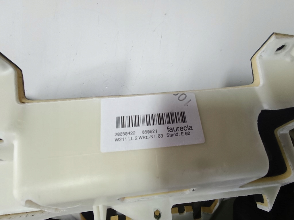 фото №8, Mercedes w211 06r приборная панель приборная