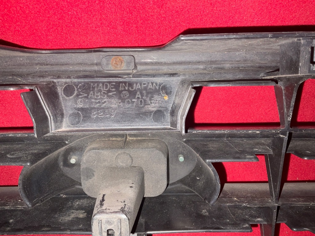 фото №5, Решітка радіатора радіатора subaru forester ii sg 91122sa070