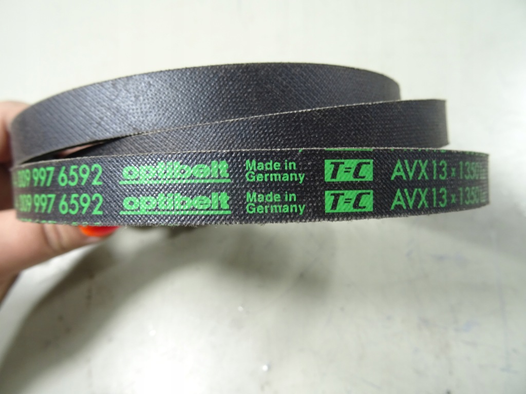 Ремень клиновой mercedes a0099976592 avx13x1350la в Украине