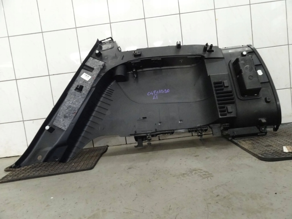 фото №12, Citroen c4 grand picasso 2011 lift обивка багажника правый задняя