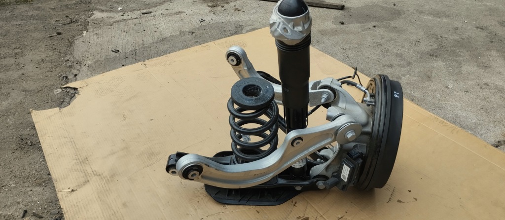 фото №5, Поворотный кулак подвеска амортизатор правый задняя volkswagen id.4 vw id4 23r