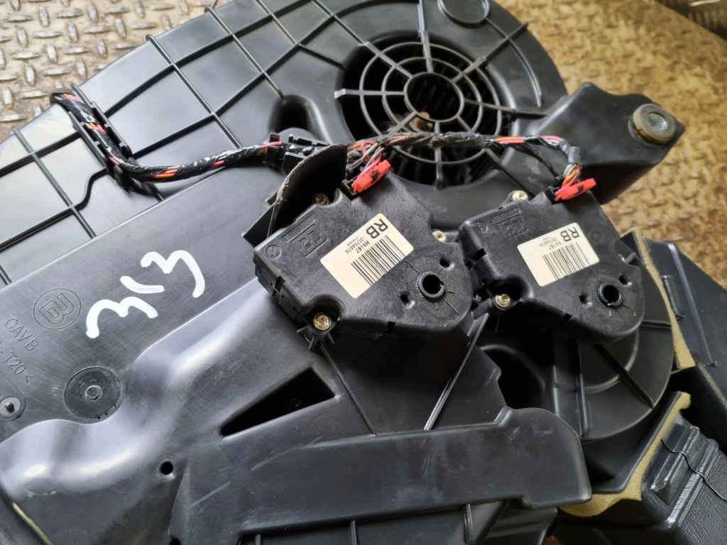 Купить 2007 cadillac escalade модуль отопителя 25820050