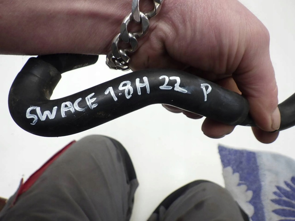 фото №3, Swace toyota corolla e21 труба wąż шланг wody