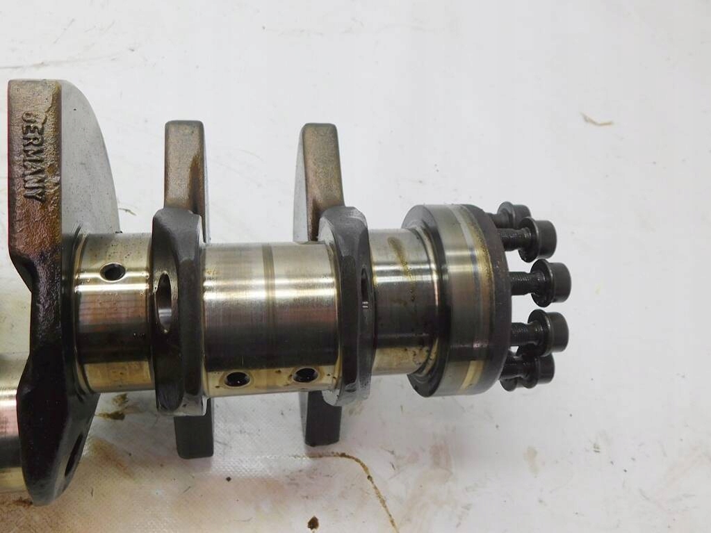 Porsche cayenne 1 4.5 s 03-10 wał колінчастий 9481012r Недорого