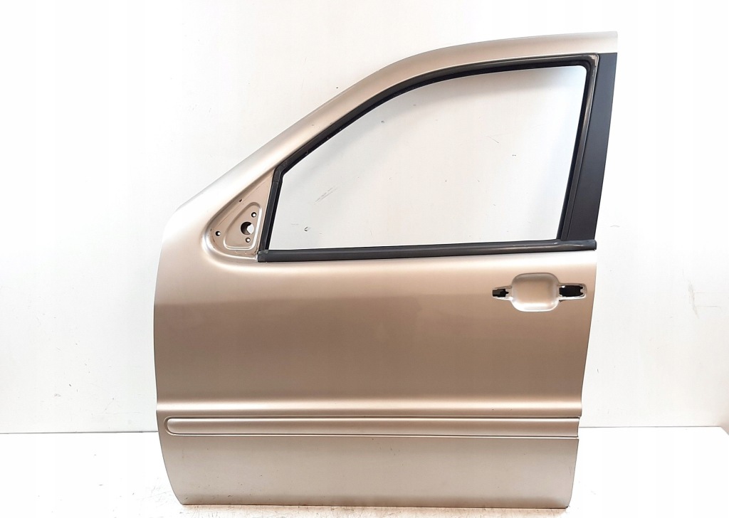 Купити 2001 mercedes-benz ml w163 двері передні