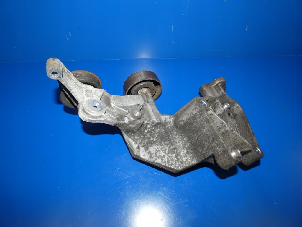 фото №2, Kia sportage iii ix35 2.0 crdi кронштейн ролик натяжитель