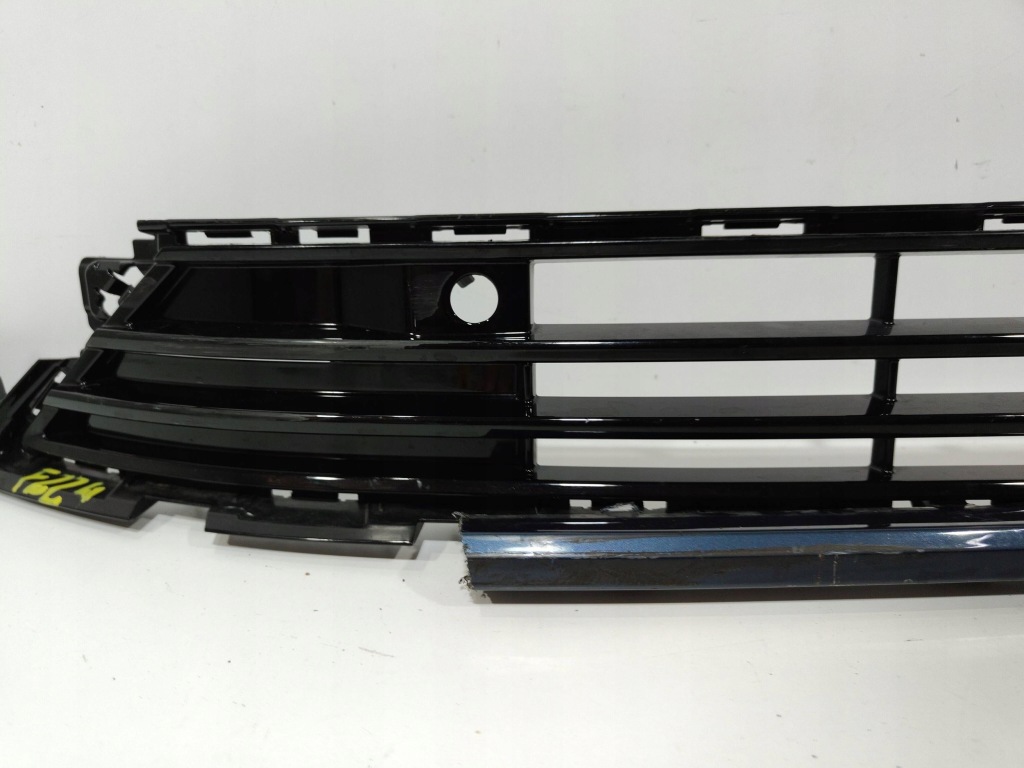 фото №3, Polestar 2 решітка радіатора решітка решітка радіатора перед 31663679