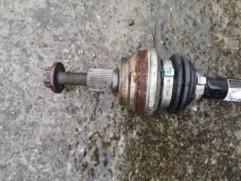 фото №3, Приводной вал półośka левая audi q3 vw tiguan 2015 rok