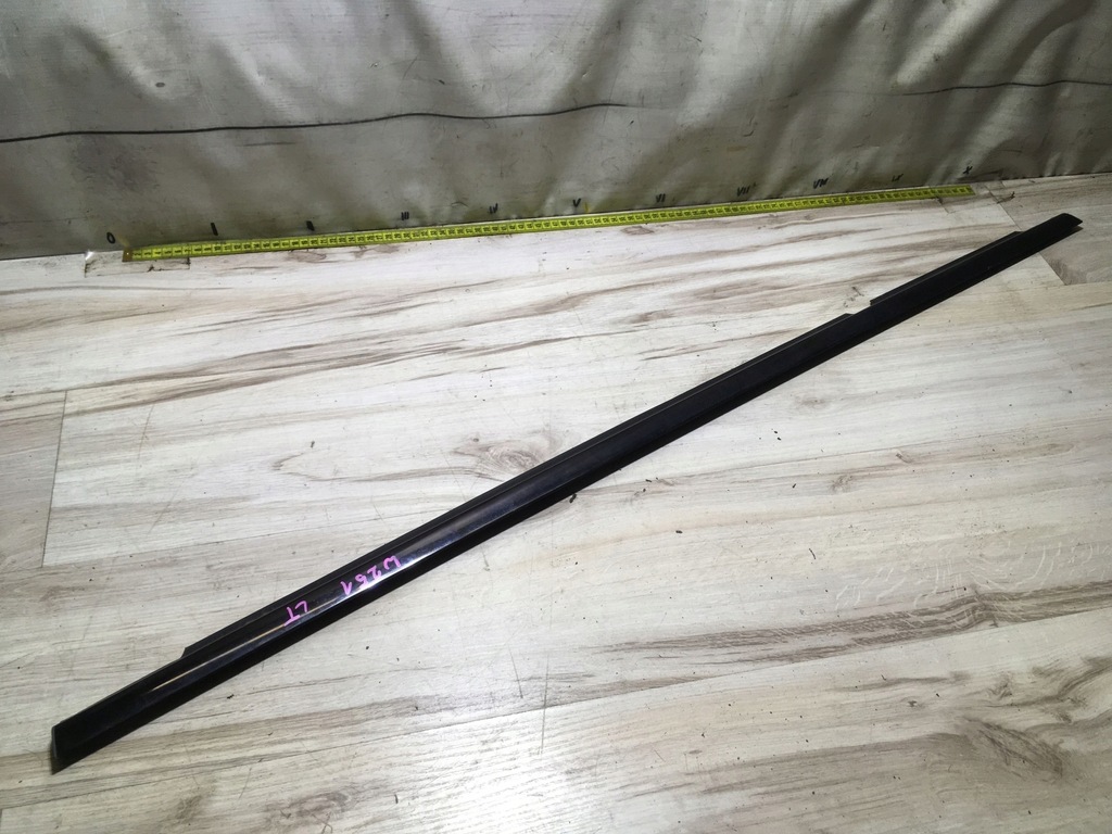 фото №1, Молдинг стекло левый задняя dół mercedes w251 r-klasa