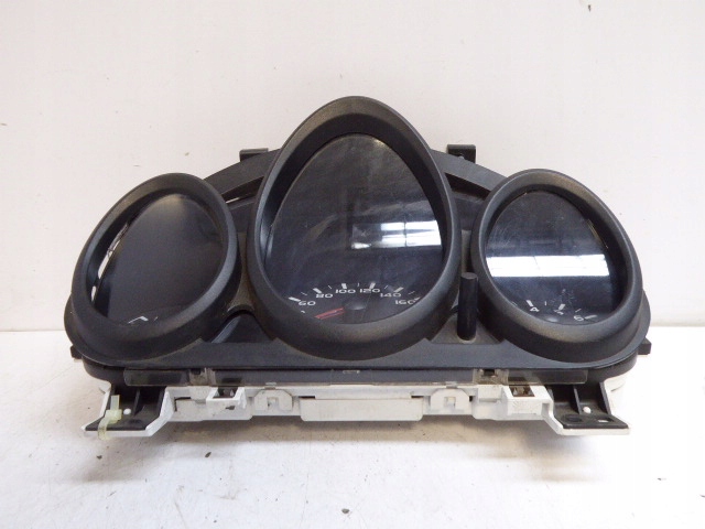 фото №3, Colt vi z30 04-08 счетчик приборы спидометр защита рамка