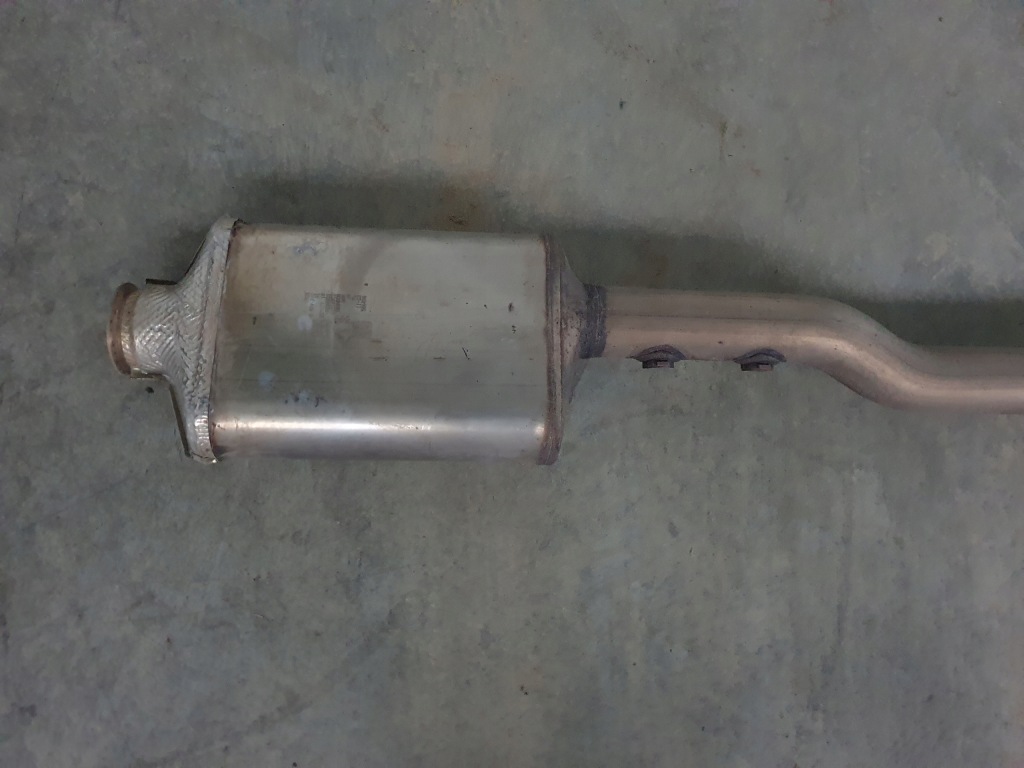 фото №10, Гаситель выхлоп катализатор 2.0d m-pakiet bmw 1 f40 8474382 8587909