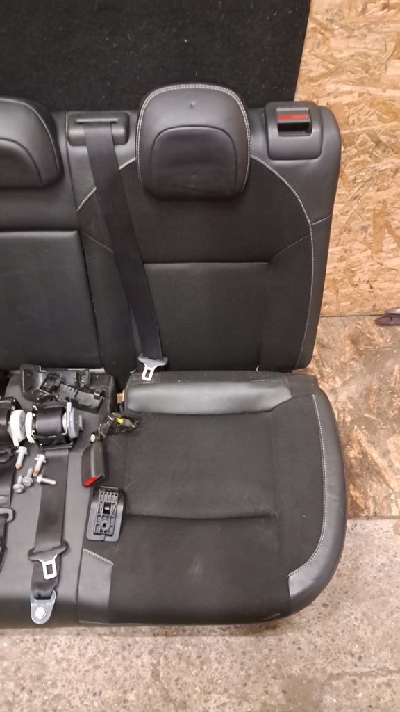 фото №8, Citroen ds4 заднее сиденье ремни сиденье задняя