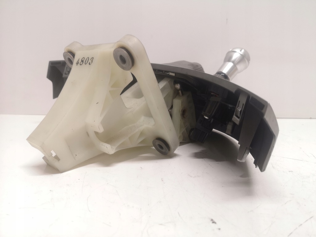 фото №7, Mitsubishi grandis 2.4 03-11 выборщик с ручка