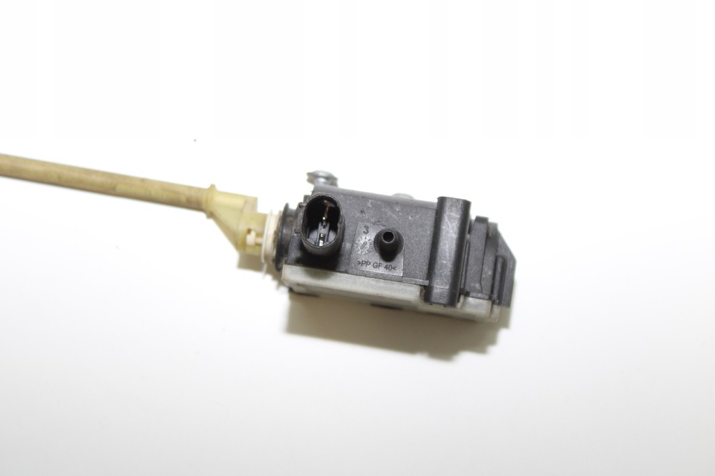 фото №4, Mini clubman r55 привод крышка заливной топлива 2757022