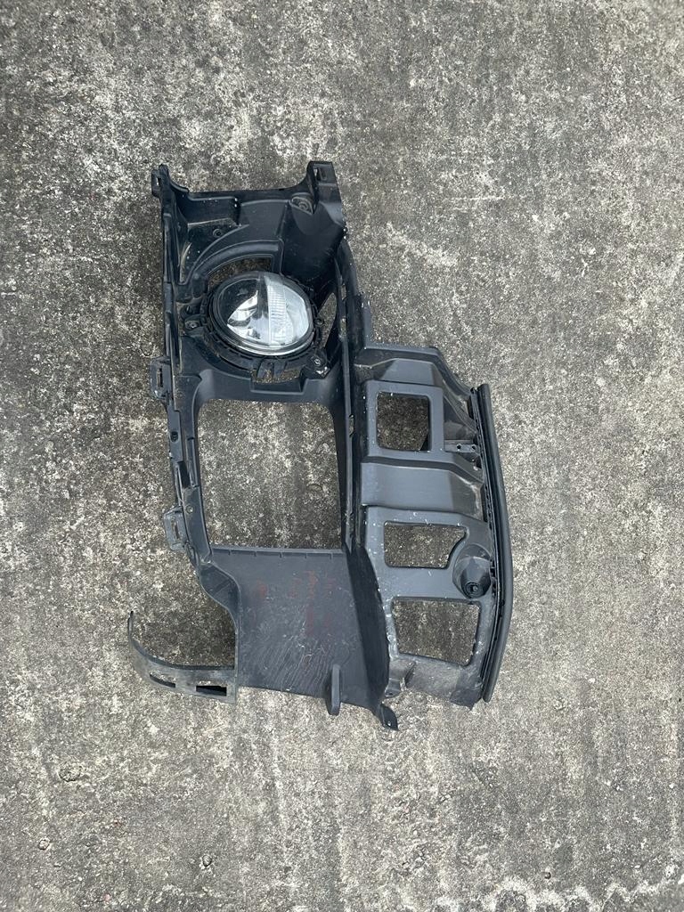 фото №1, Накладка бампера + противотуманная фара mini cooper countryman