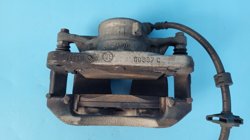 фото №9, Peugeot 308 iii p5 1.5d 21r суппорт тормозной правый перед 1647880080