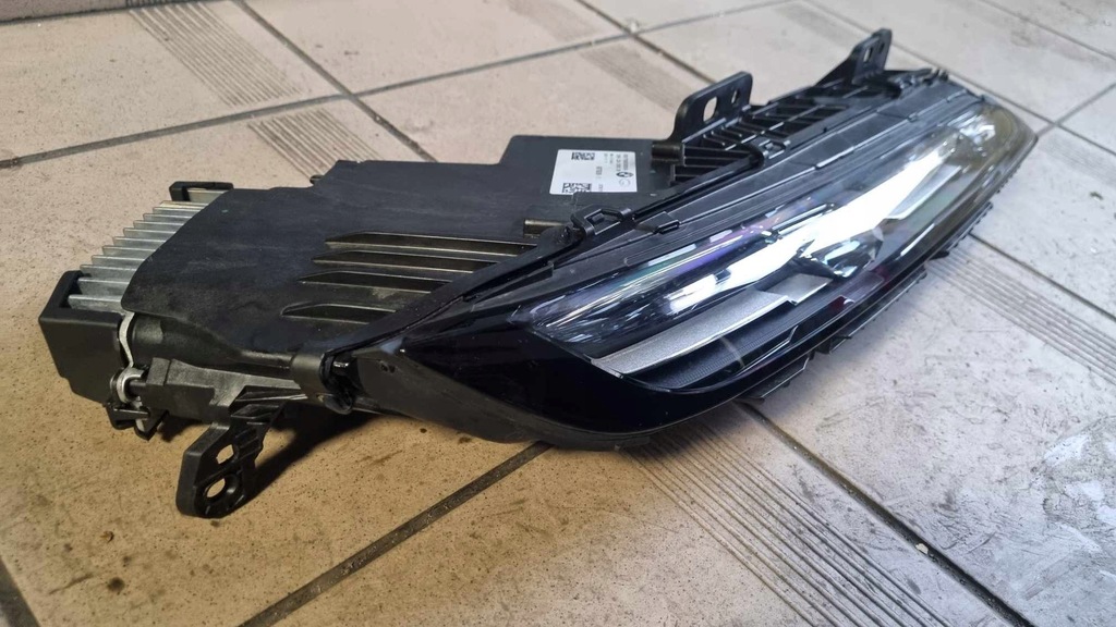 фото №6, Лампа перед правая bmw 7 g70 i7 swarovski crystal europa 9879936 led