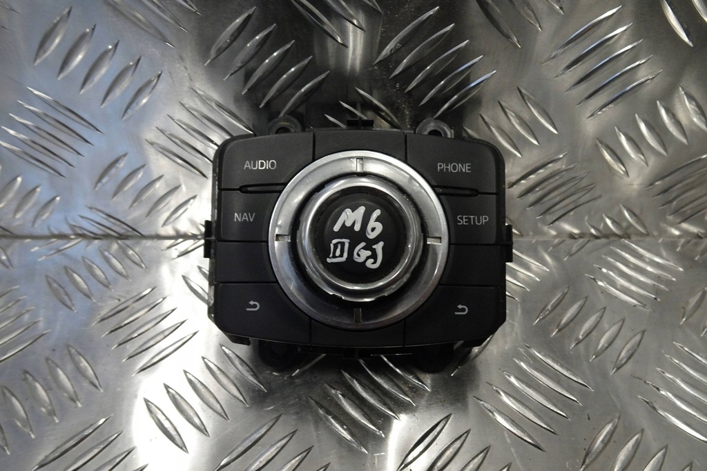 фото №1, Mazda 6 iii панель перемикач керування радіо 13-