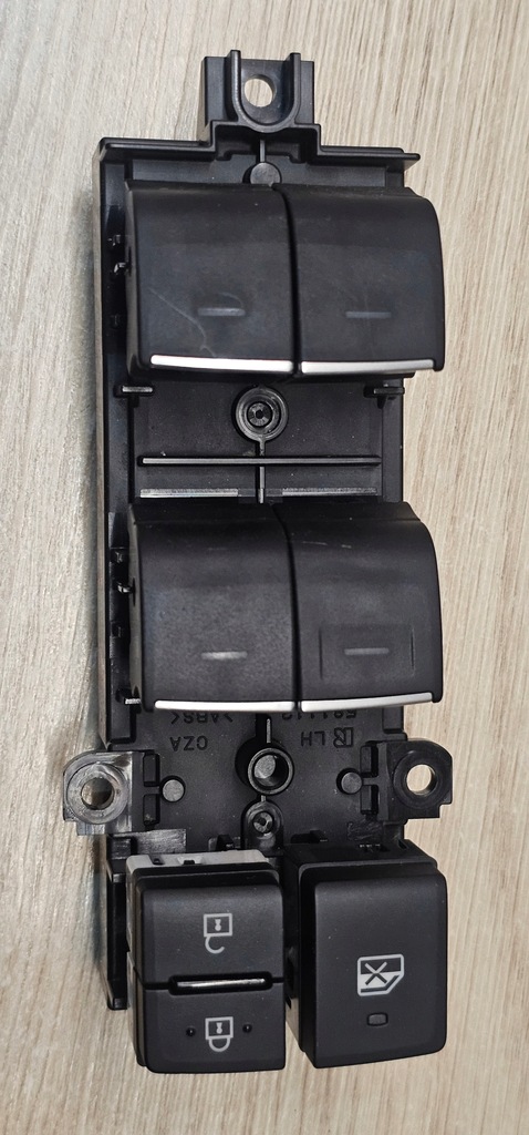 фото №13, Toyota corolla xii e21 панель керування вікон перемикач лівий 84040-02160