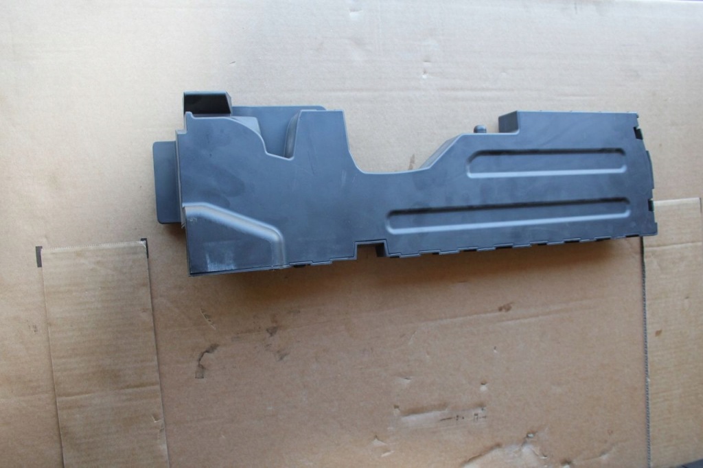 фото №1, Кронштейн багажника vw atlas 3cn863480