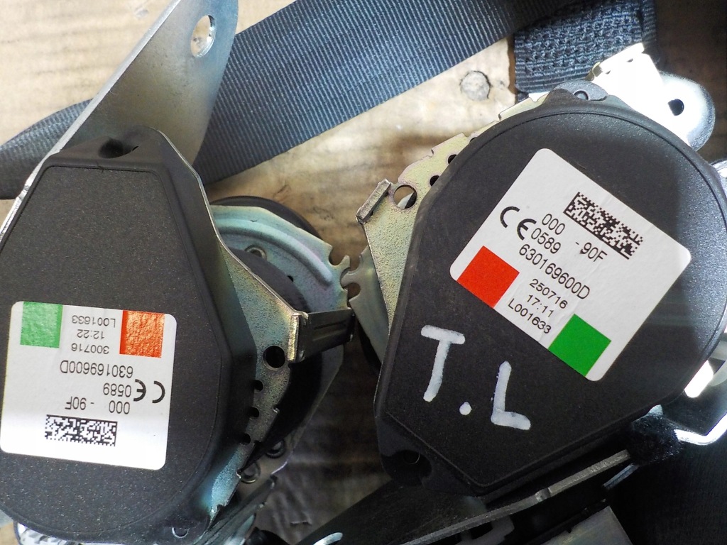 фото №3, Avensis iii ремни безопасности комплект