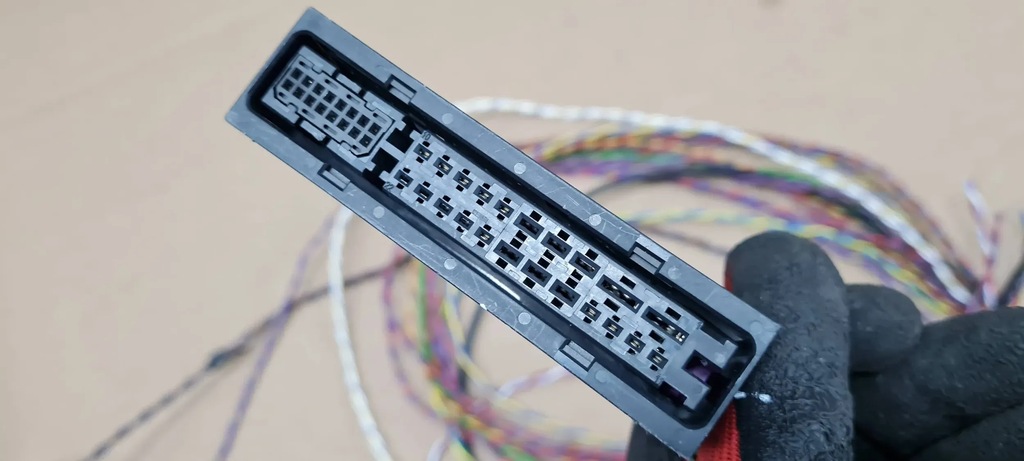 фото №7, A4 b9 8w штекер колодка підсилювача bangolufsen a5 8w q5