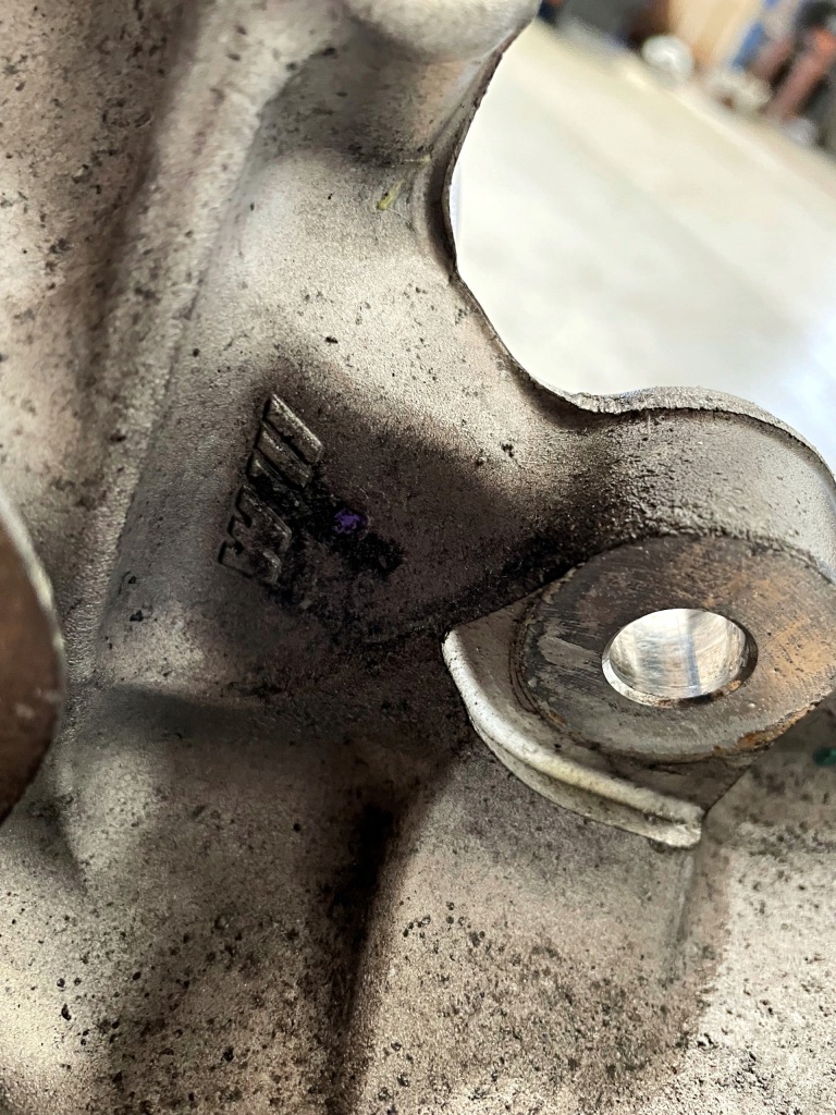 Bmw x3m f97 x4m f98 поворотний кулак правий задній 8092080 Ціна