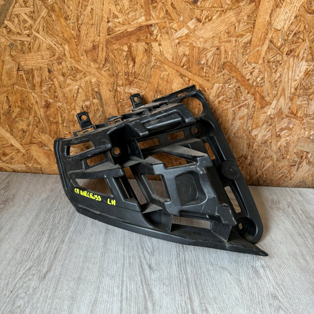 фото №1, Направляющая бампера левый задняя citroen c5 aircross 9825577480