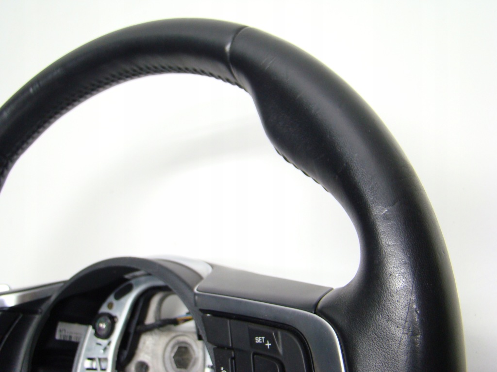 фото №3, Jaguar r-sport x3 x760, xf x260 - воздуховод