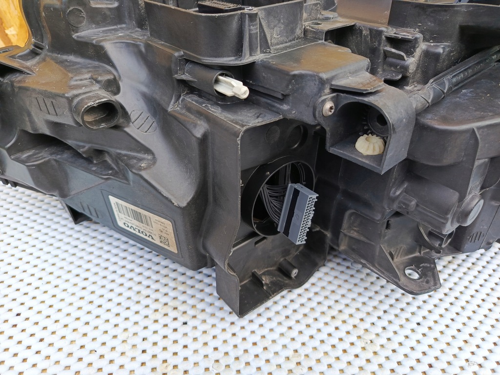 фото №7, Лампа перед левая volvo v90 s90 full led rht lh 31386164