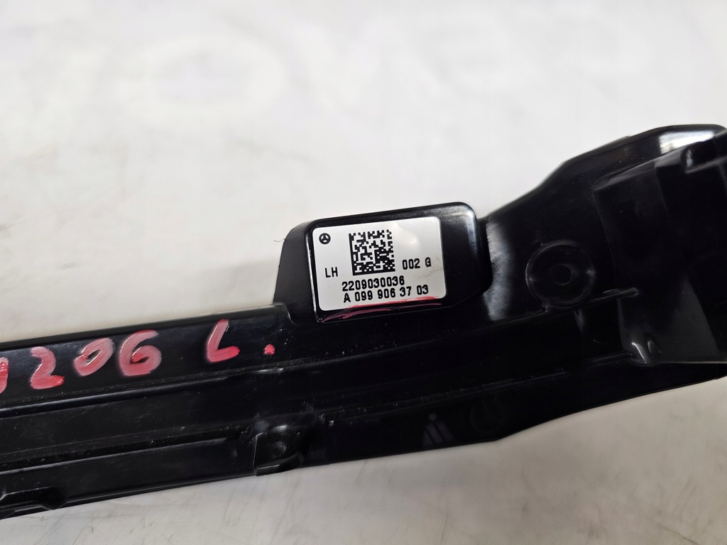 фото №11, Mercedes c-klasa w206 поворотник зеркало левый a0999063703