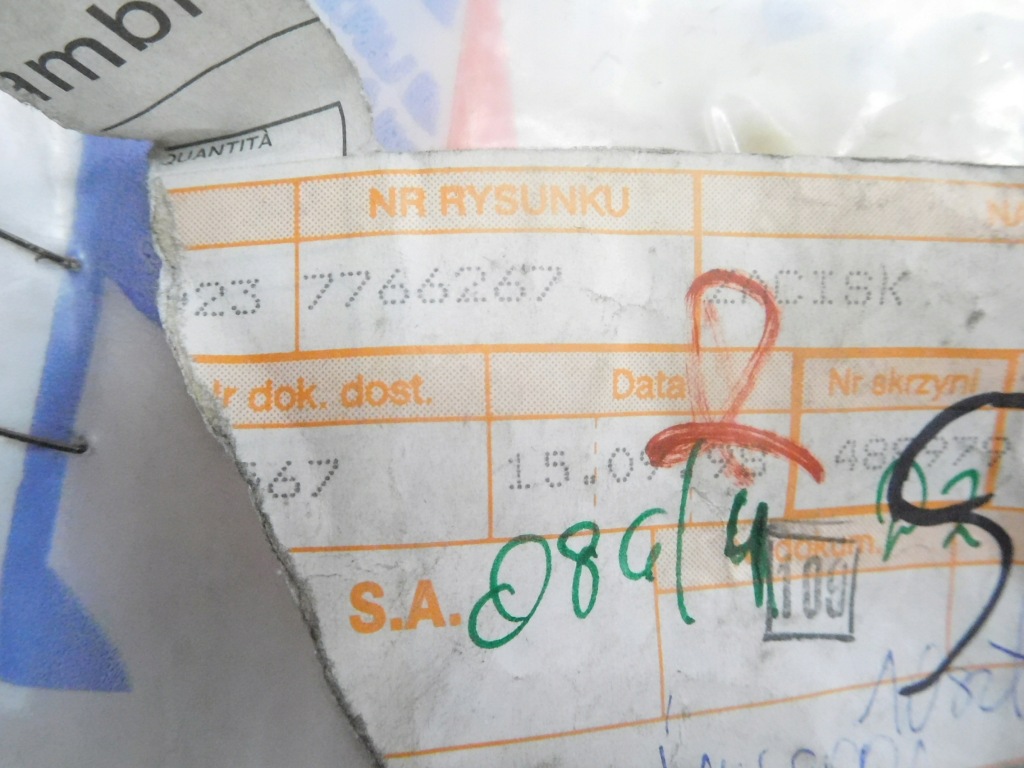 Купити Кліпса кронштейн обшивка двері fiat uno оригінальний номер 7766267