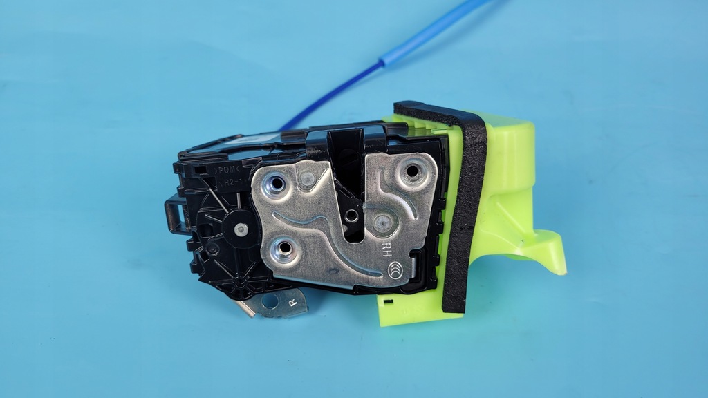 фото №14, Kia sportage v 23r замок дверь правый перед 81320-r2000