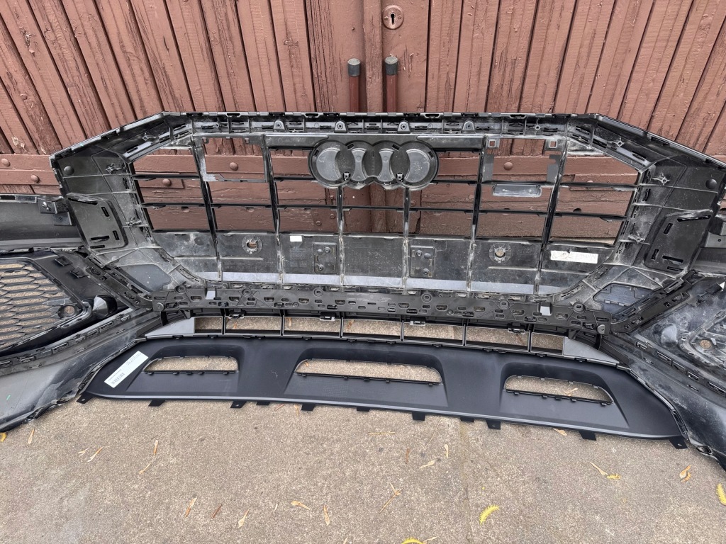 Audi q8 4m8 18r- s-line бампер передний перед 4m8807437 d/e Цена