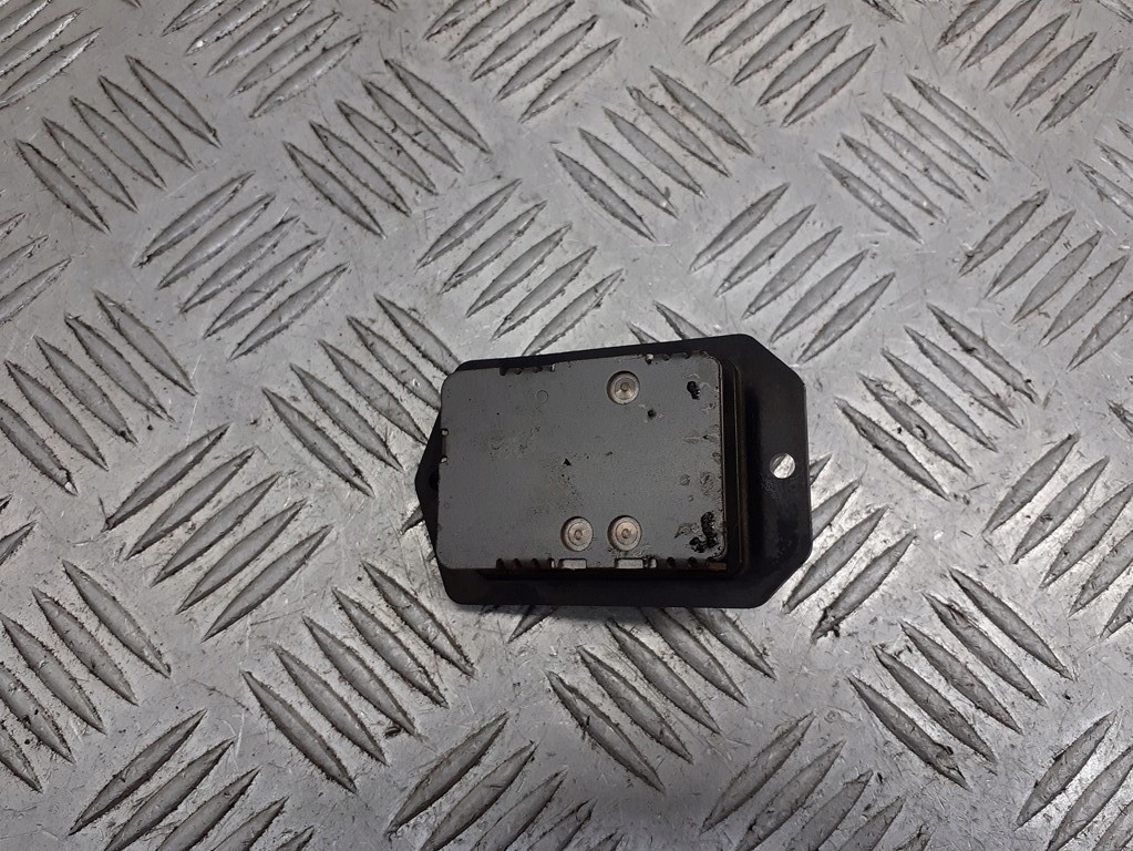 фото №1, Резистор резистор вентилятор toyota yaris ii