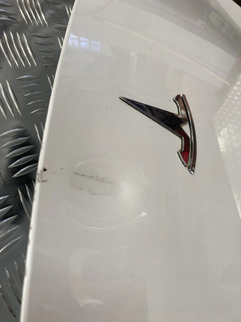 Капот кришка перед tesla model 3 17- ppsw Ціна