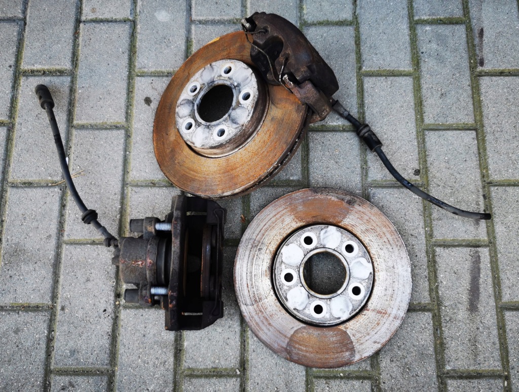 фото №1, Ford focus mk2 c-max гальмівні диски гальмівні колодки супорти перед