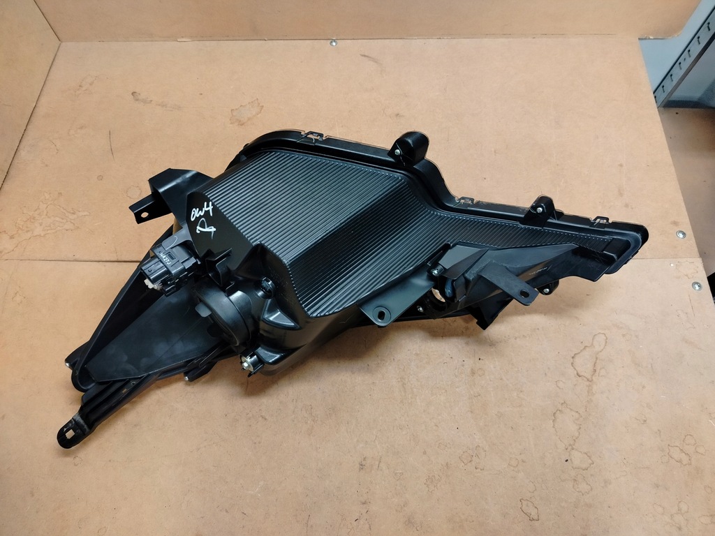 фото №10, Mitsubishi space star ii обычная лампа правая левая