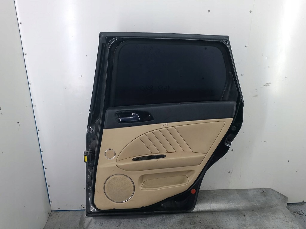 Двері задній правий alfa romeo 159 802/b в Україні