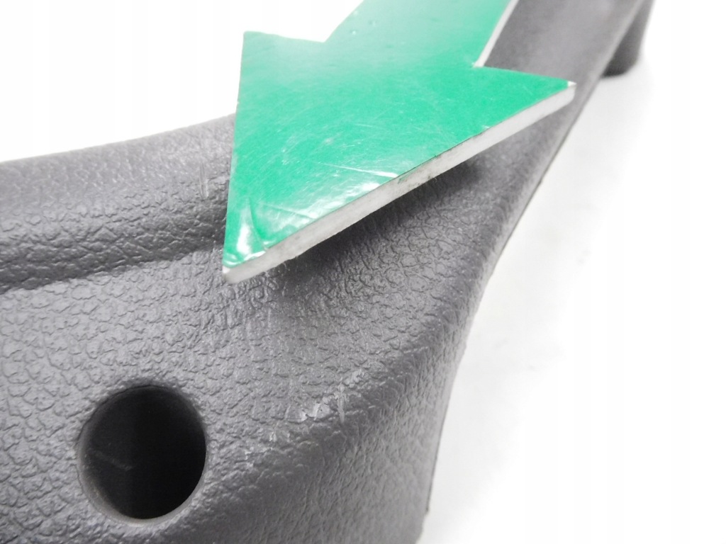 Ручка, кронштейн двері лівий перед fiat uno оригінальний номер 182226562 Зі Шроту