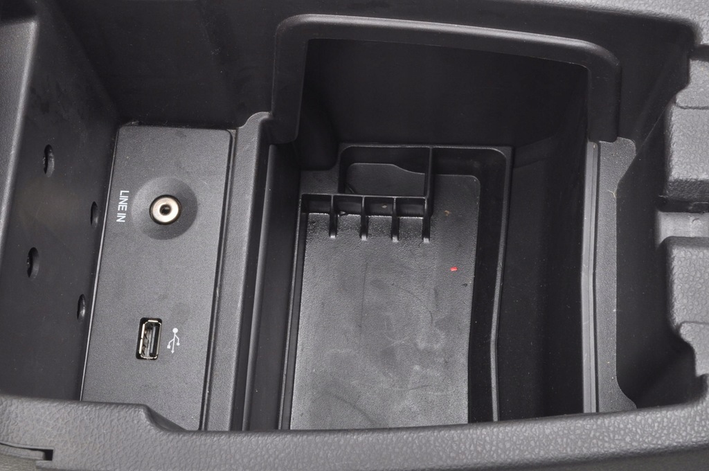 фото №7, Ford focus mk3 тунель середній підлокітник