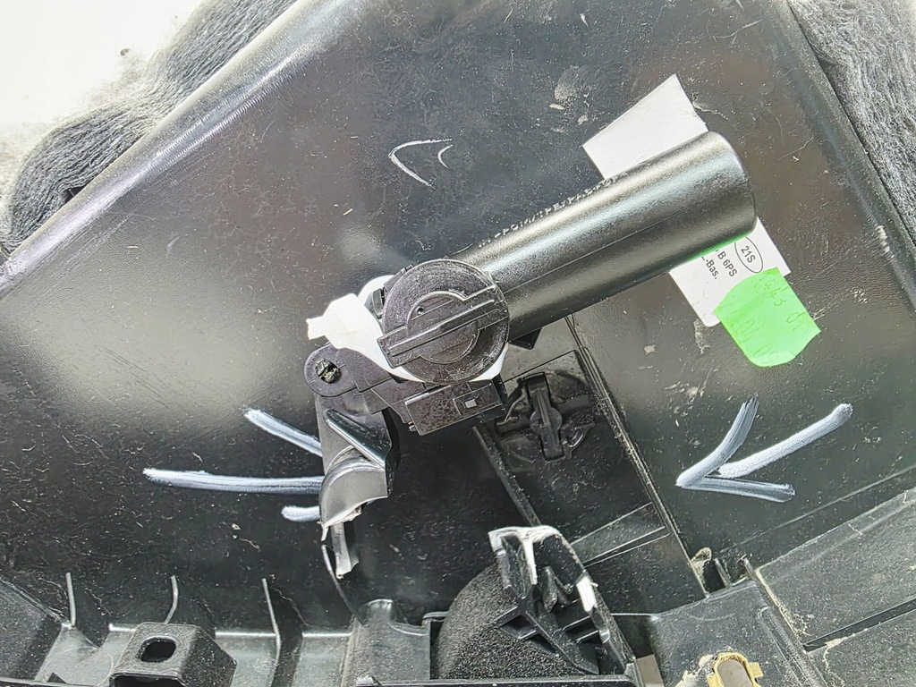 фото №11, Бардачок пассажира полка audi a4 b8 a5 8t 8k1857035