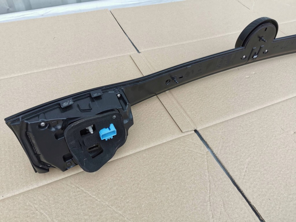 фото №11, Vw id4 id.4 11a 20- лампа задня кришки задня led 11a945307b